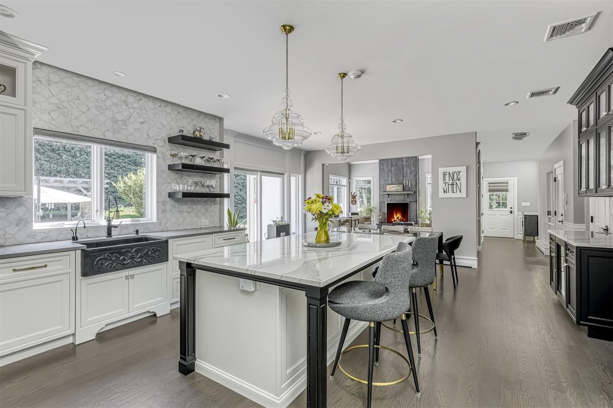 Fireplace, Interior, Kitchen, Pendant Lights, Recessed Lighting, Wood Texture Flooring