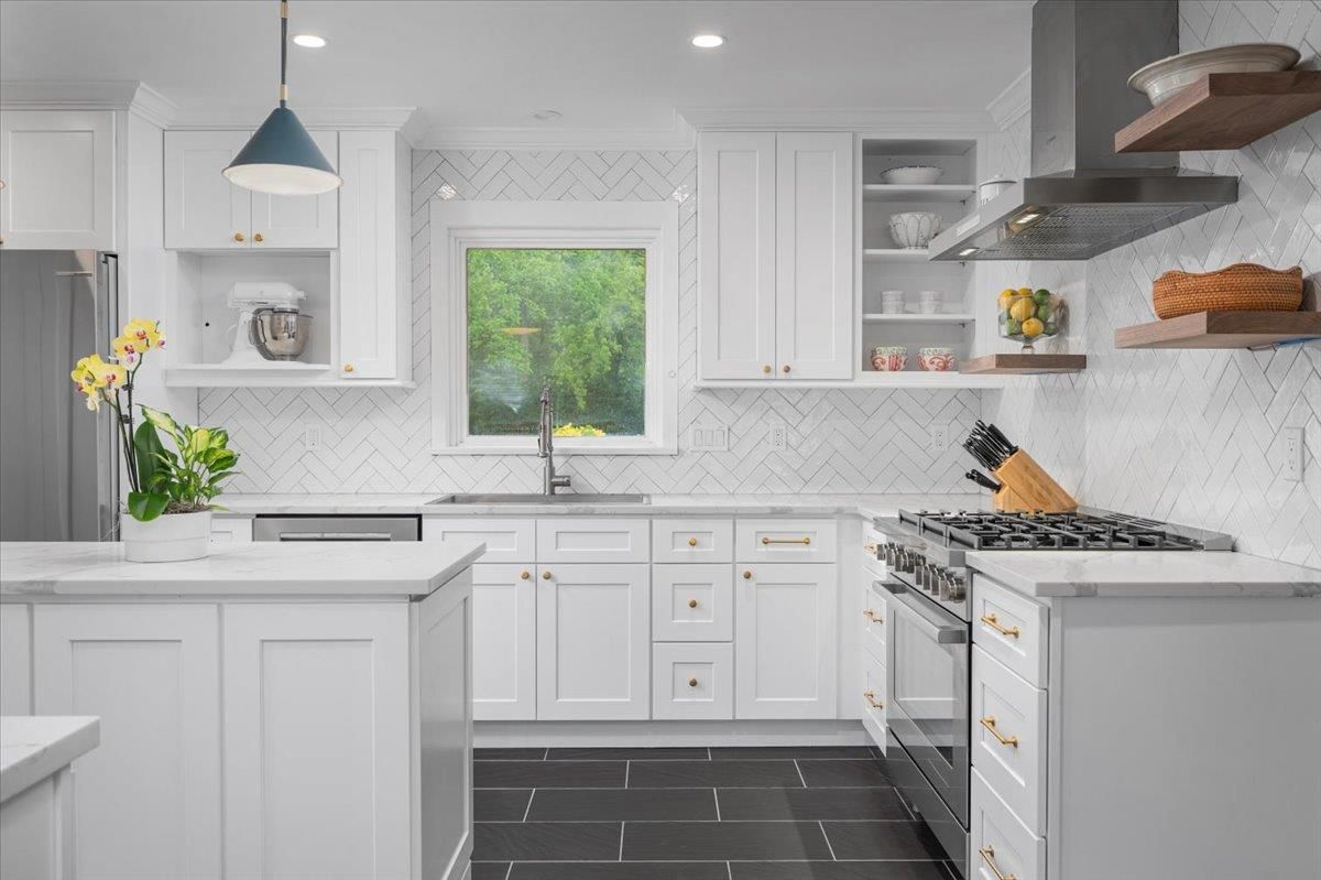 Interior, Kitchen, Pendant Lights, Recessed Lighting