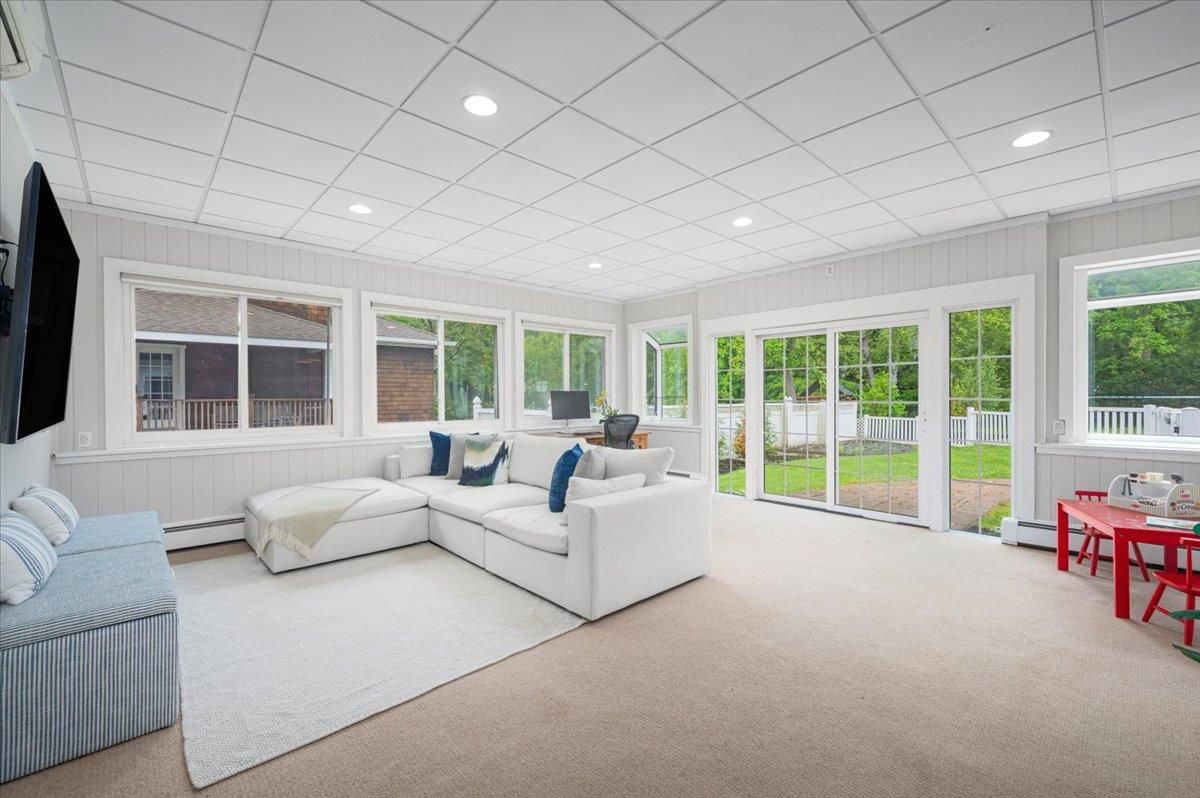 Interior, Living room, Recessed Lighting, Sun Room