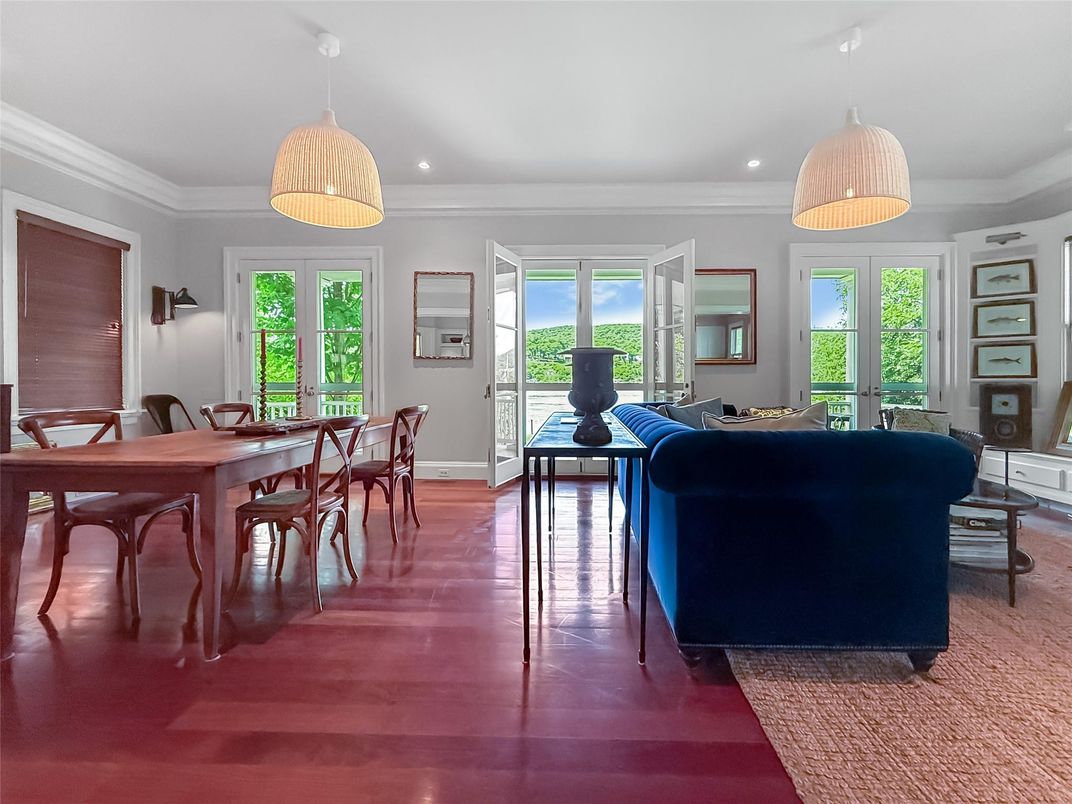 Dining room, Interior, Living room, Pendant Lights, Recessed Lighting