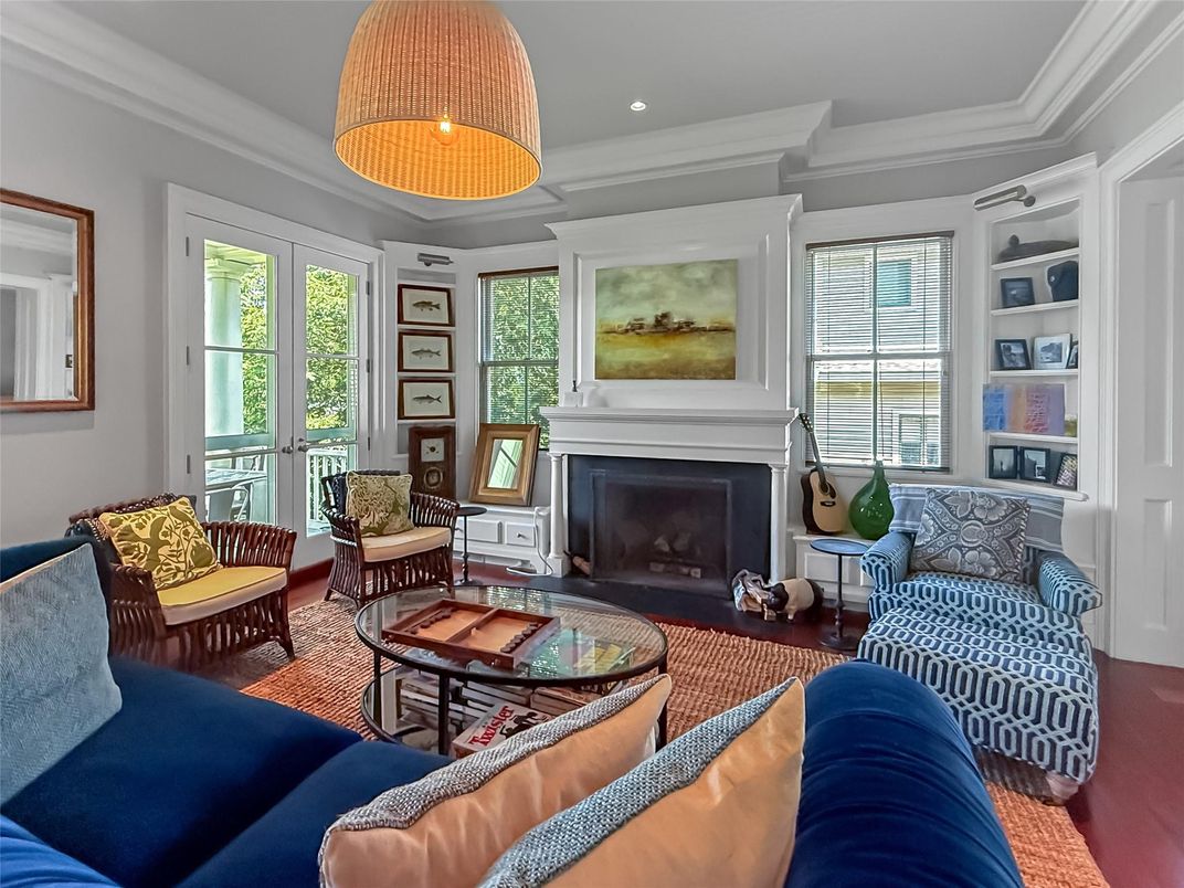 Fireplace, Interior, Living room, Recessed Lighting