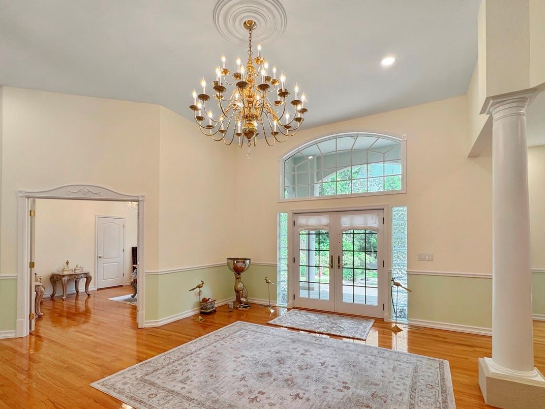 Chandelier, Interior, Recessed Lighting, Wood Texture Flooring