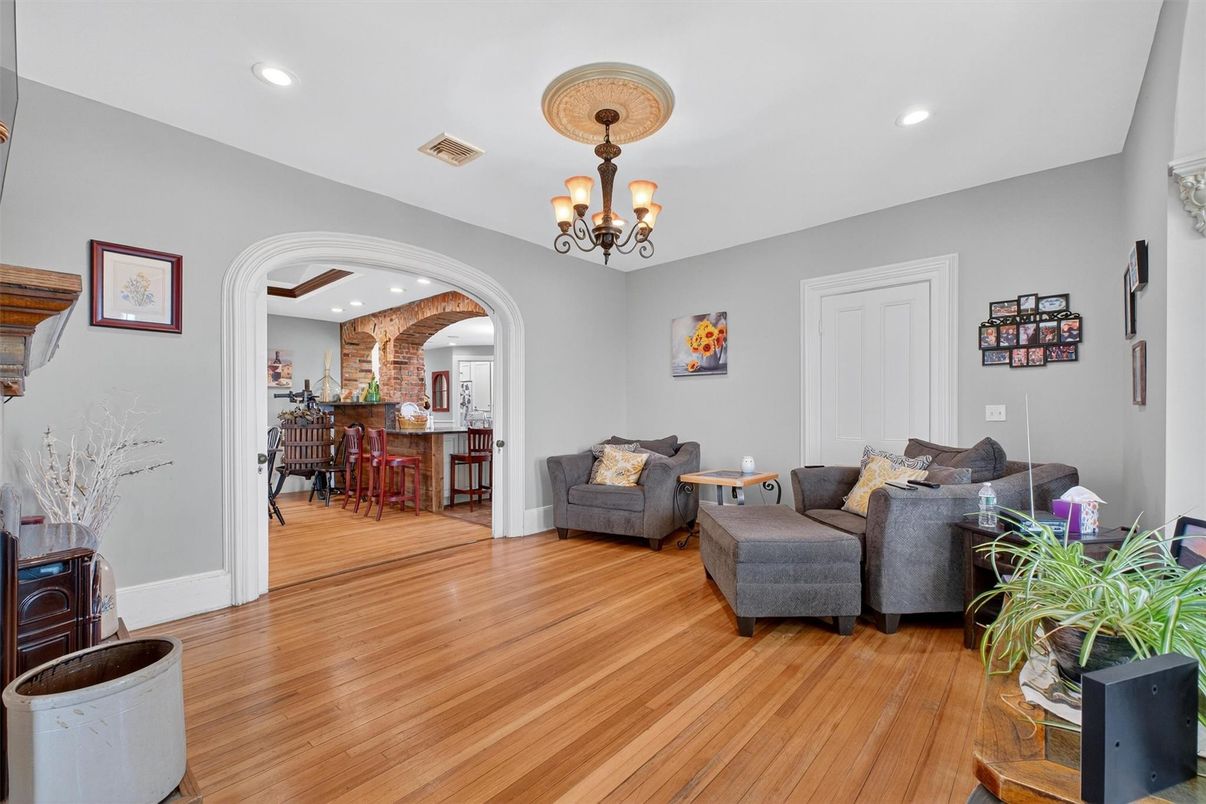 Chandelier, Interior, Living room, Recessed Lighting, Wood Texture Flooring