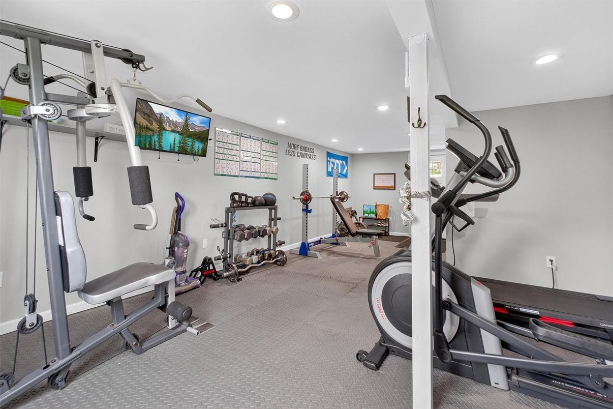 Fitness Equipment, Interior, Recessed Lighting