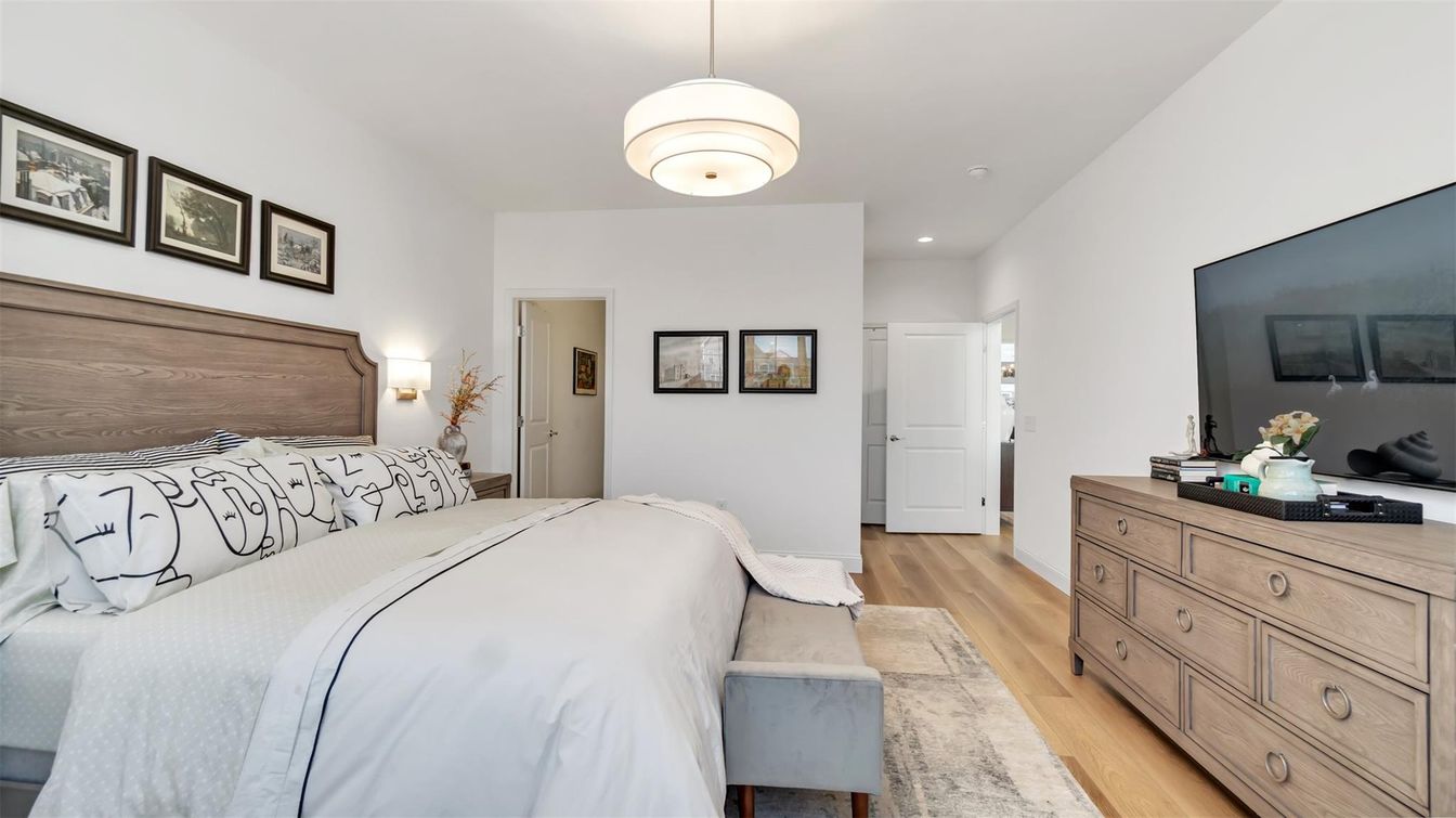 Bedroom, Interior, Pendant Lights, Recessed Lighting, Wood Texture Flooring