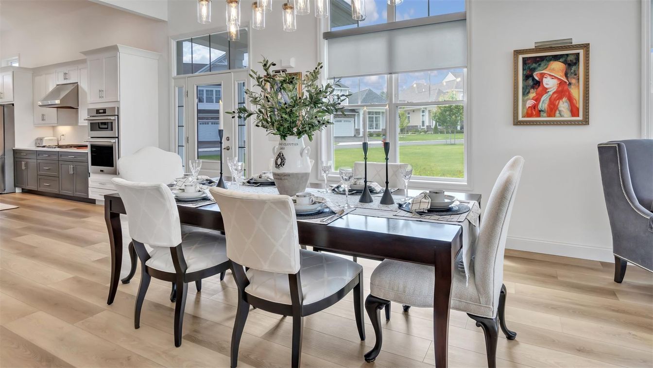Dining room, Interior, Kitchen, Pendant Lights, Stainless Steel Appliances, Wood Texture Flooring