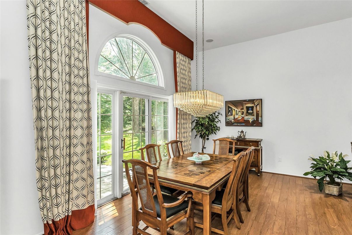 Chandelier, Dining room, Interior, Wood Texture Flooring