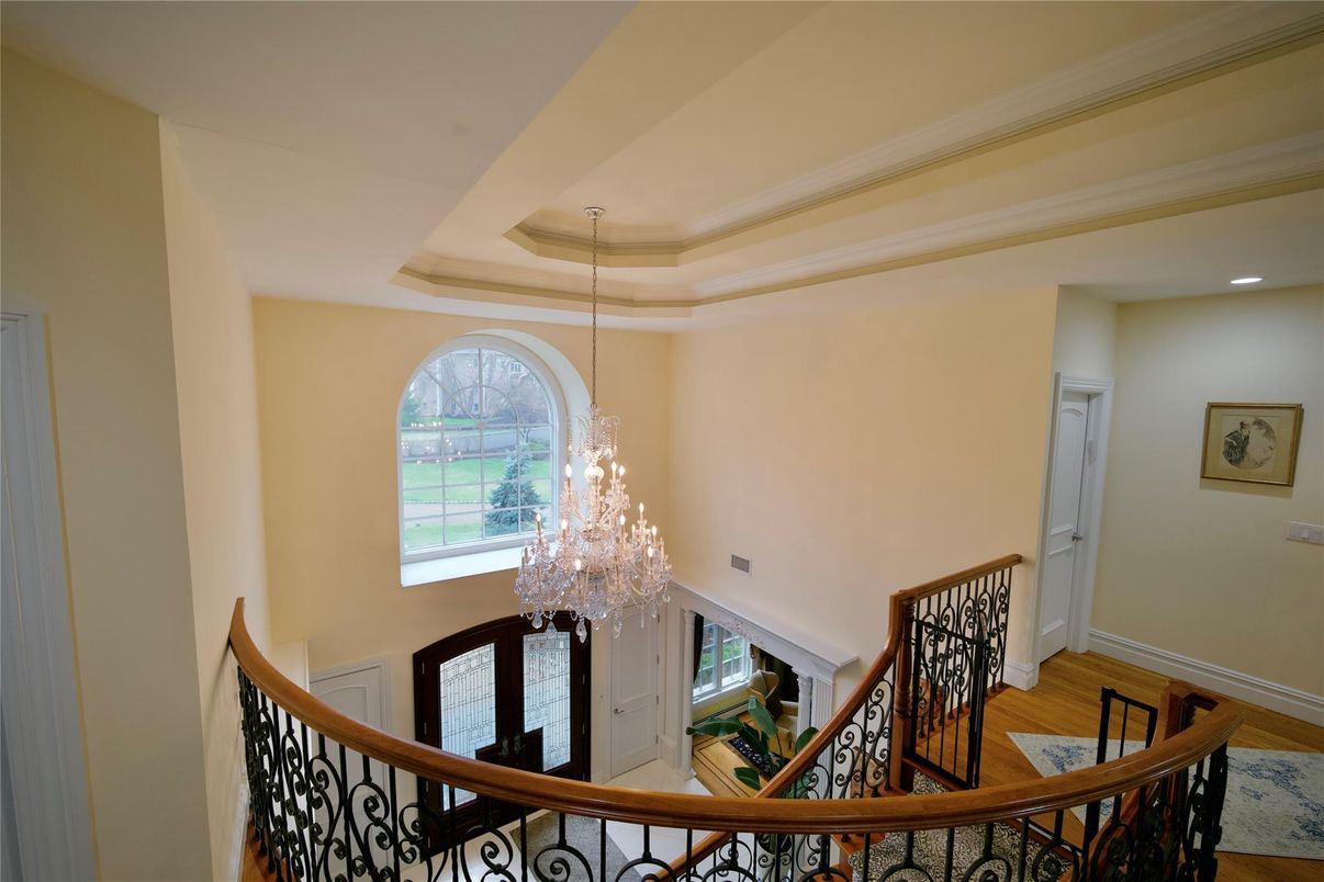 Chandelier, Interior, Recessed Lighting, Wood Texture Flooring