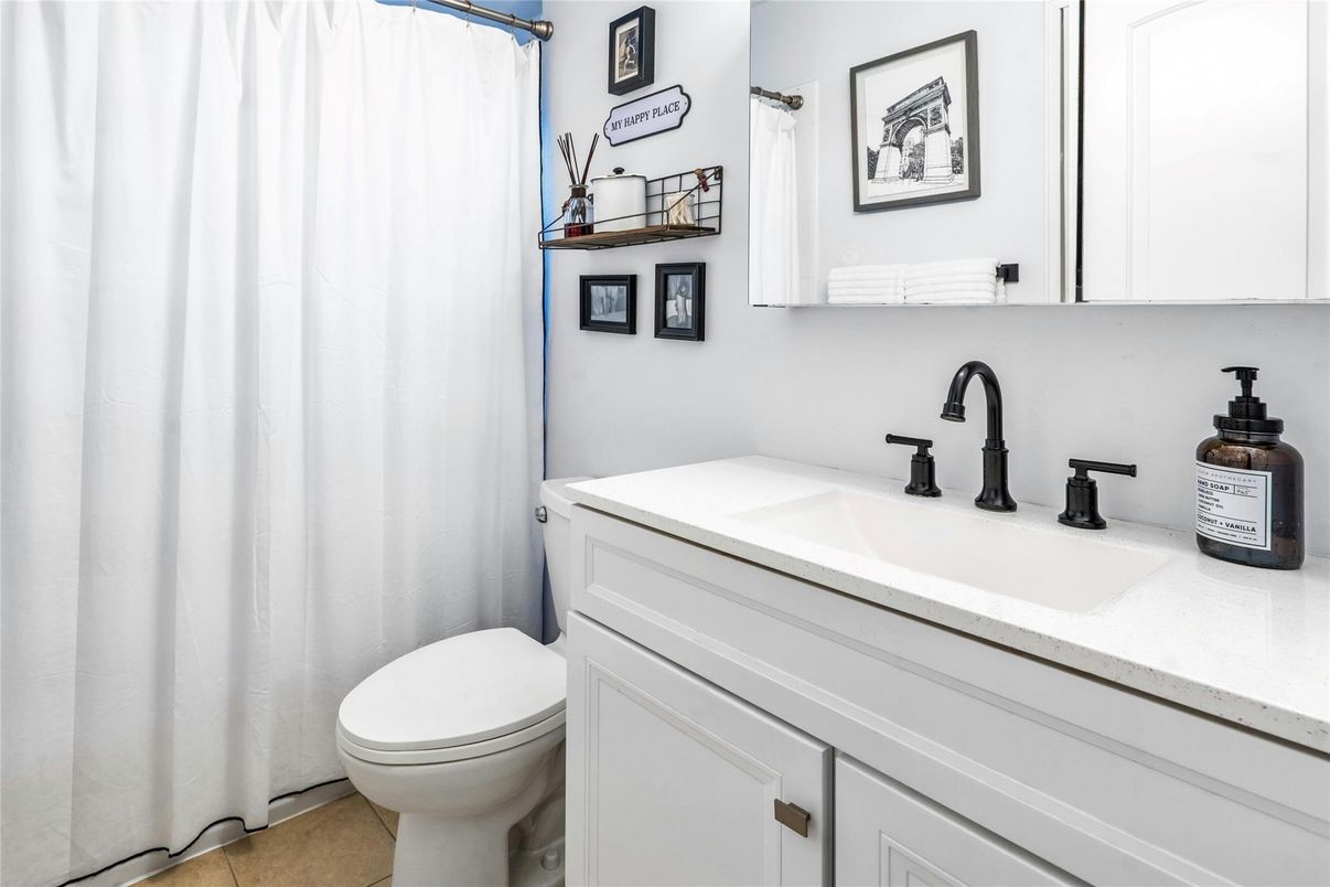 Bathroom, Interior