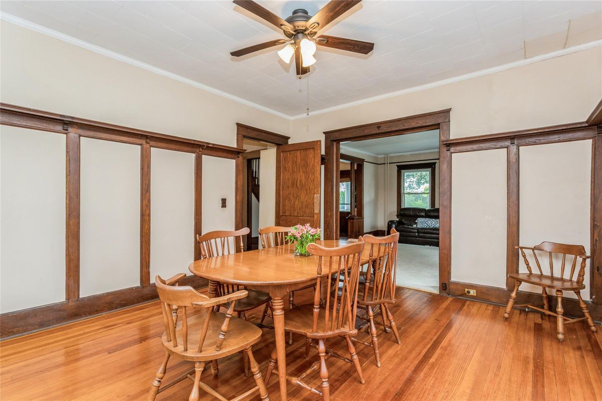 Dining room, Interior, Wood Texture Flooring