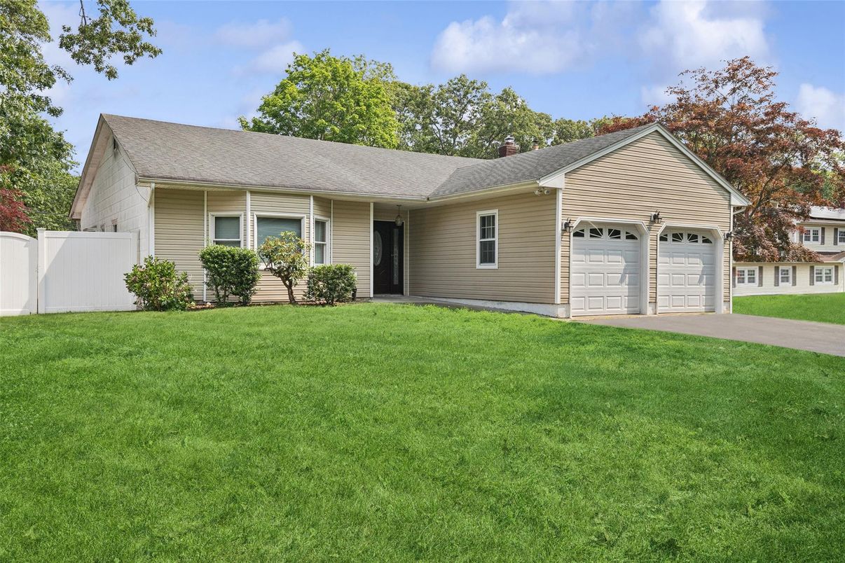 Attached, Backyard, Exterior, Facade, Ranch