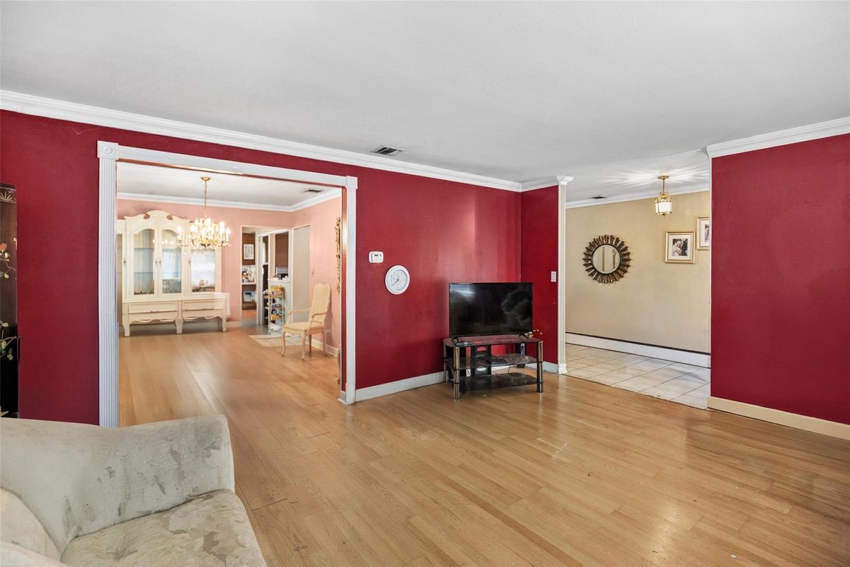 Chandelier, Interior, Living room, Wood Texture Flooring