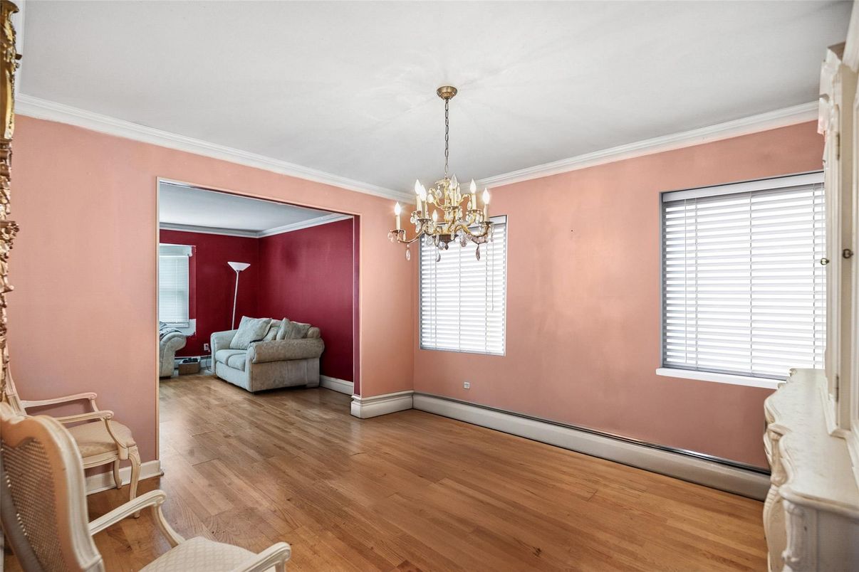 Chandelier, Empty room, Interior, Wood Texture Flooring