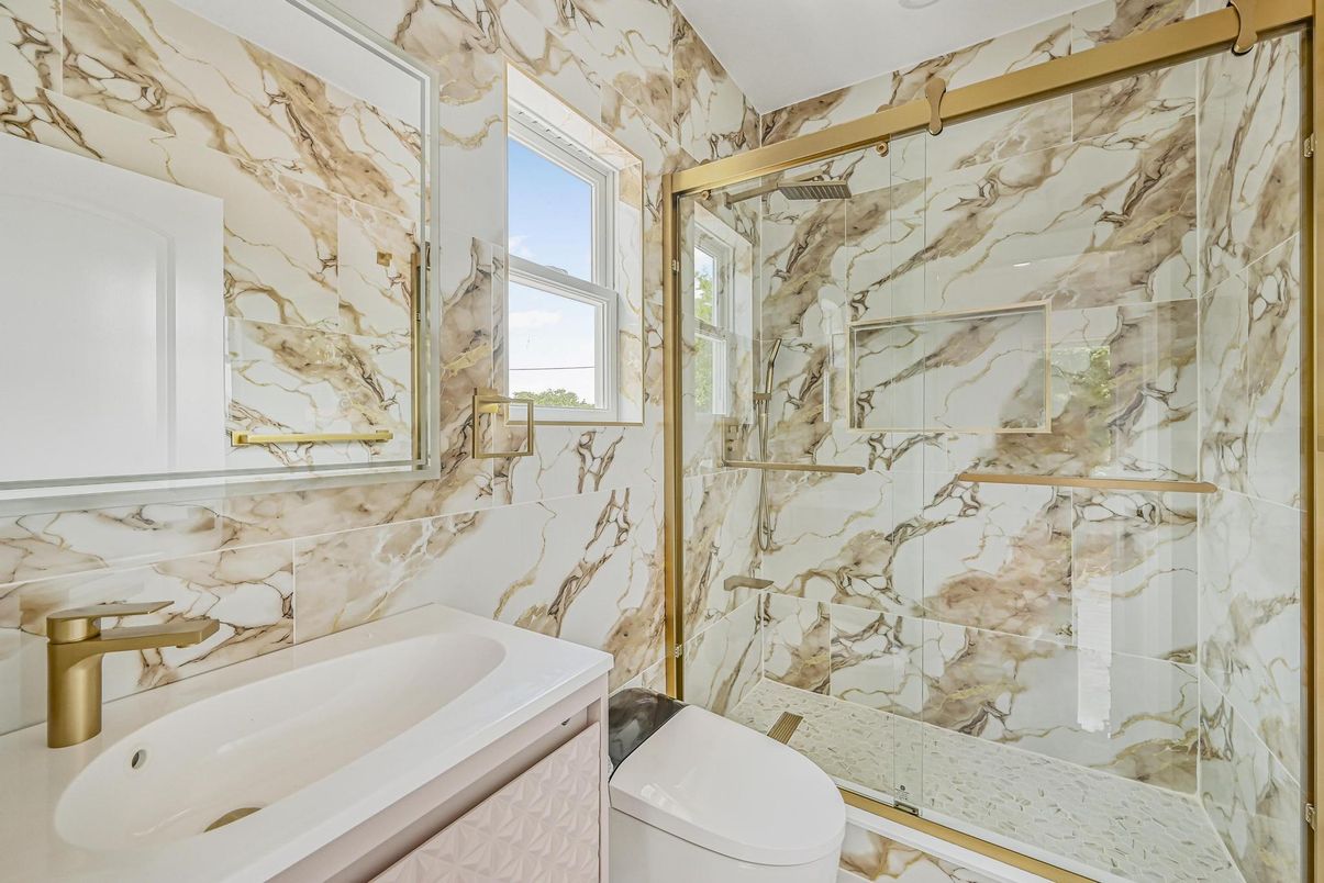 Bathroom, Interior, Marble Walls