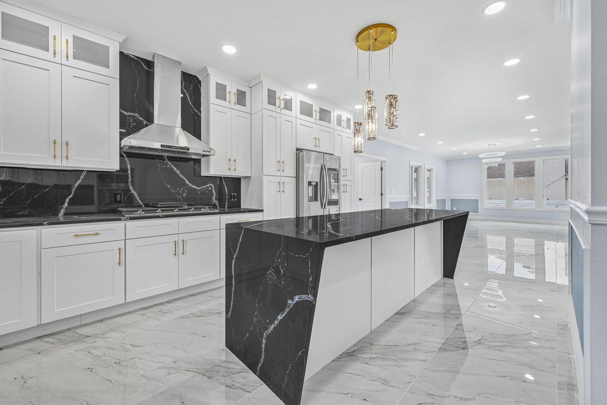 Interior, Kitchen, Marble, Marble Walls, Pendant Lights, Recessed Lighting