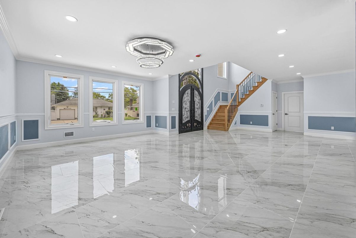 Empty room, Interior, Marble, Recessed Lighting