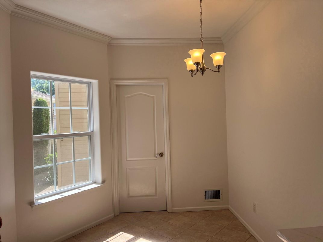 Chandelier, Empty room, Interior