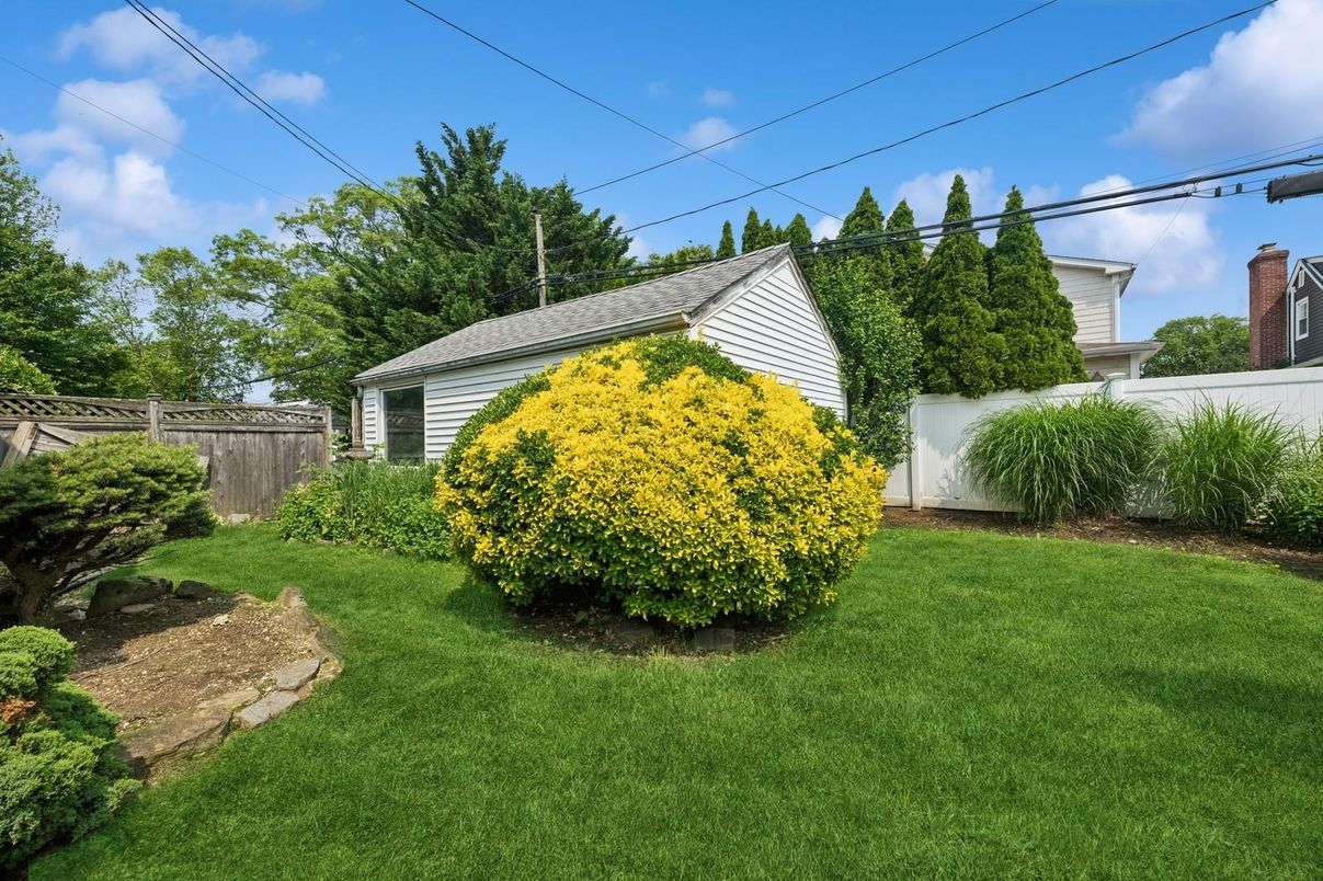 Backyard, Detached Garage, Exterior