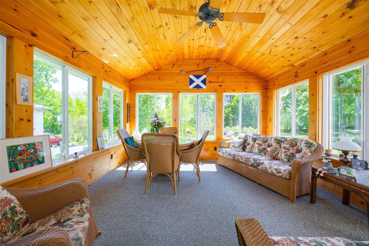 Dining room, Interior, Sun Room, Wooden Ceilings, Wooden Walls