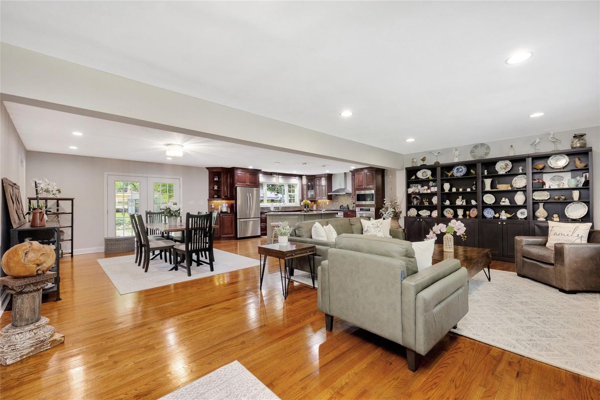 Dining room, Interior, Kitchen, Living room, Recessed Lighting, Stainless Steel Appliances, Wood Texture Flooring