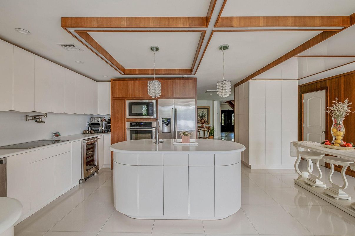Chandelier, Interior, Kitchen, Recessed Lighting, Stainless Steel Appliances