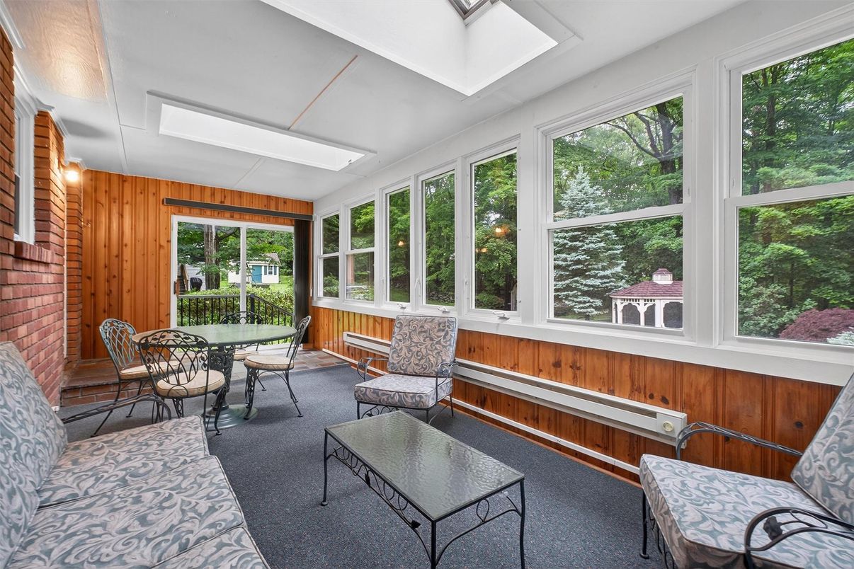 Dining room, Interior, Sun Room, Wooden Walls