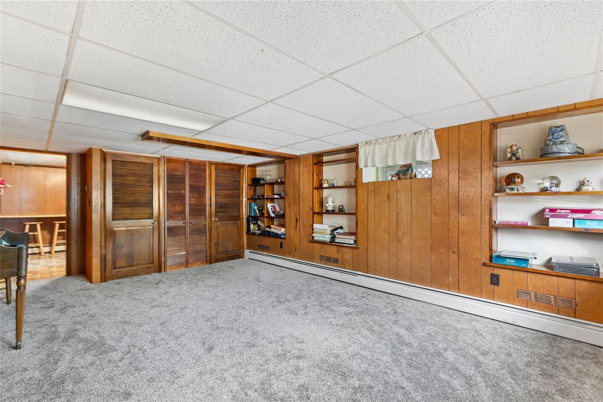 Empty room, Interior, Wooden Walls