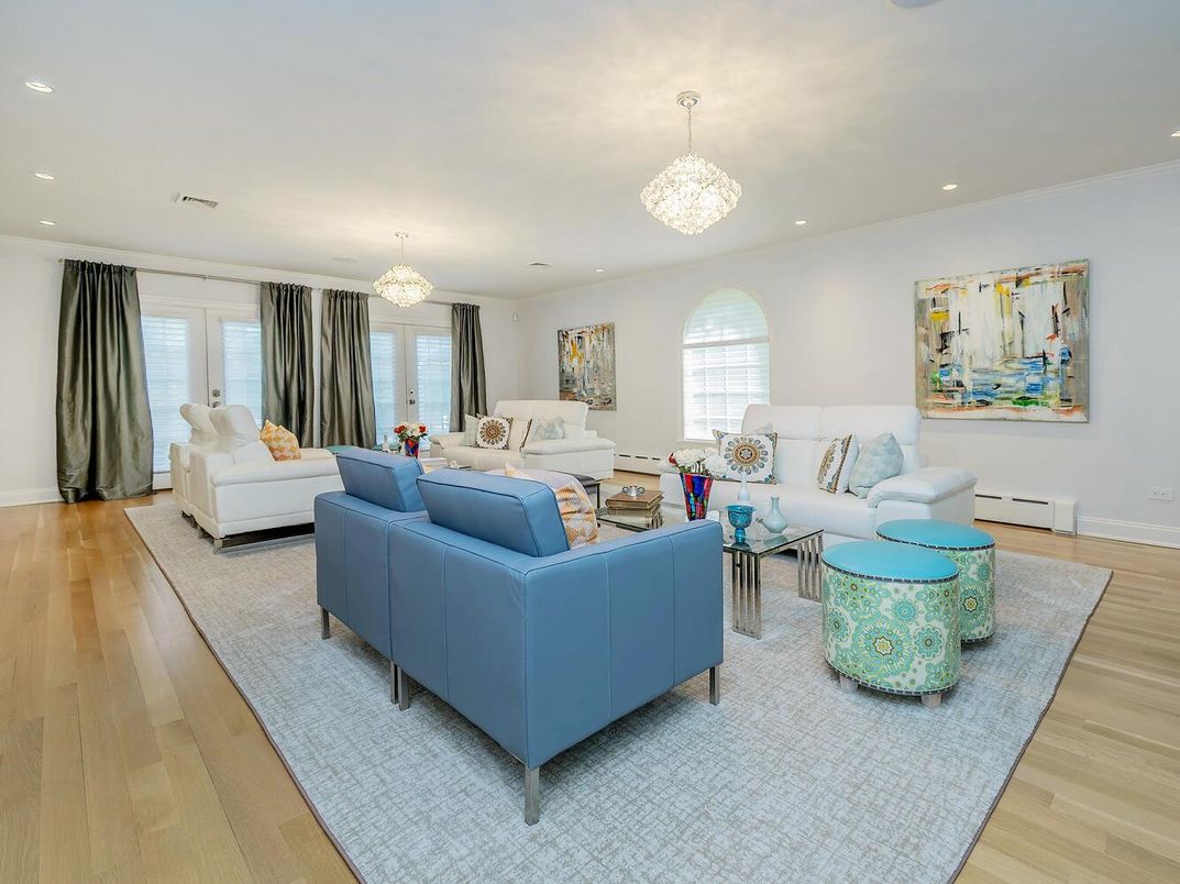 Chandelier, Interior, Living room, Recessed Lighting, Wood Texture Flooring