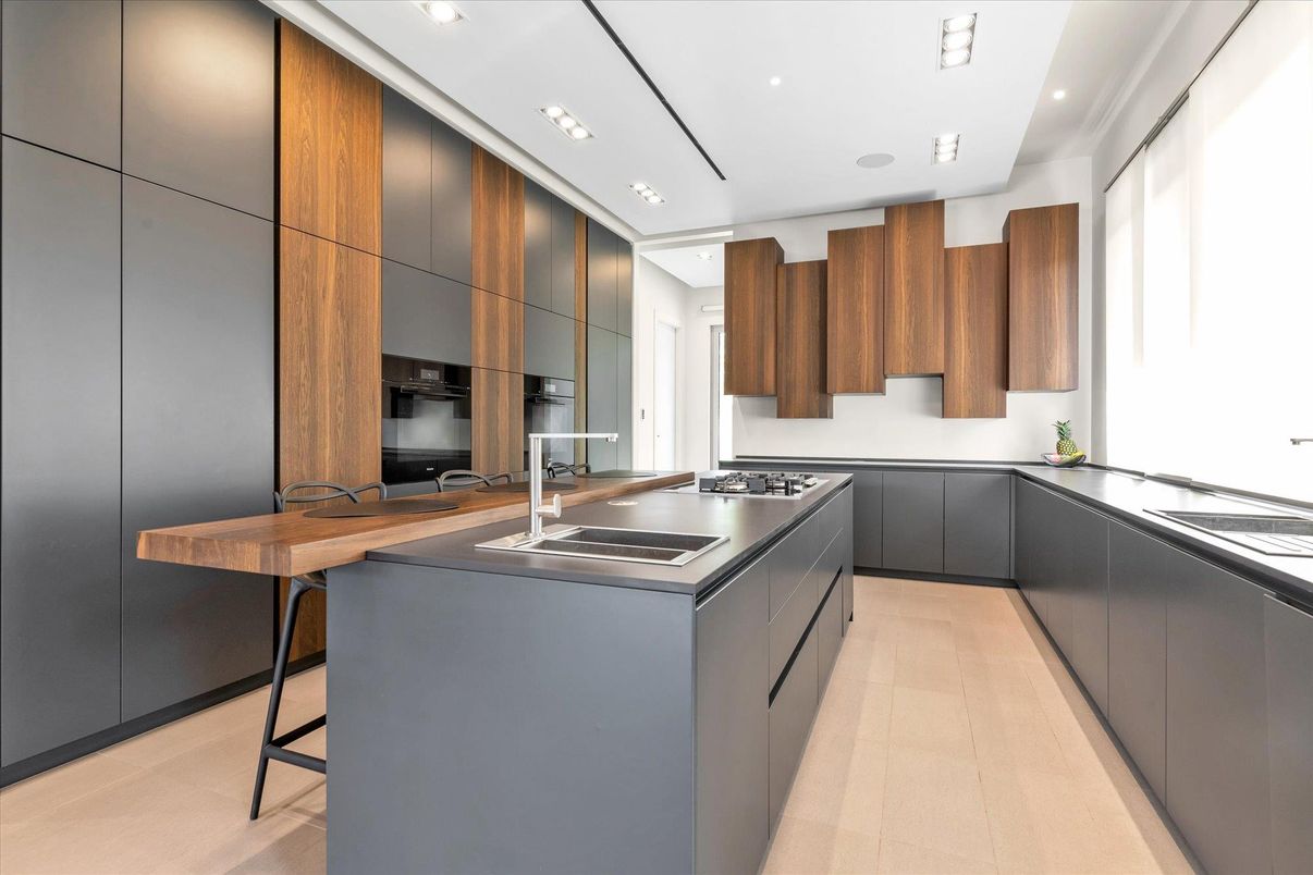 Interior, Kitchen, Recessed Lighting, Wood Texture Flooring