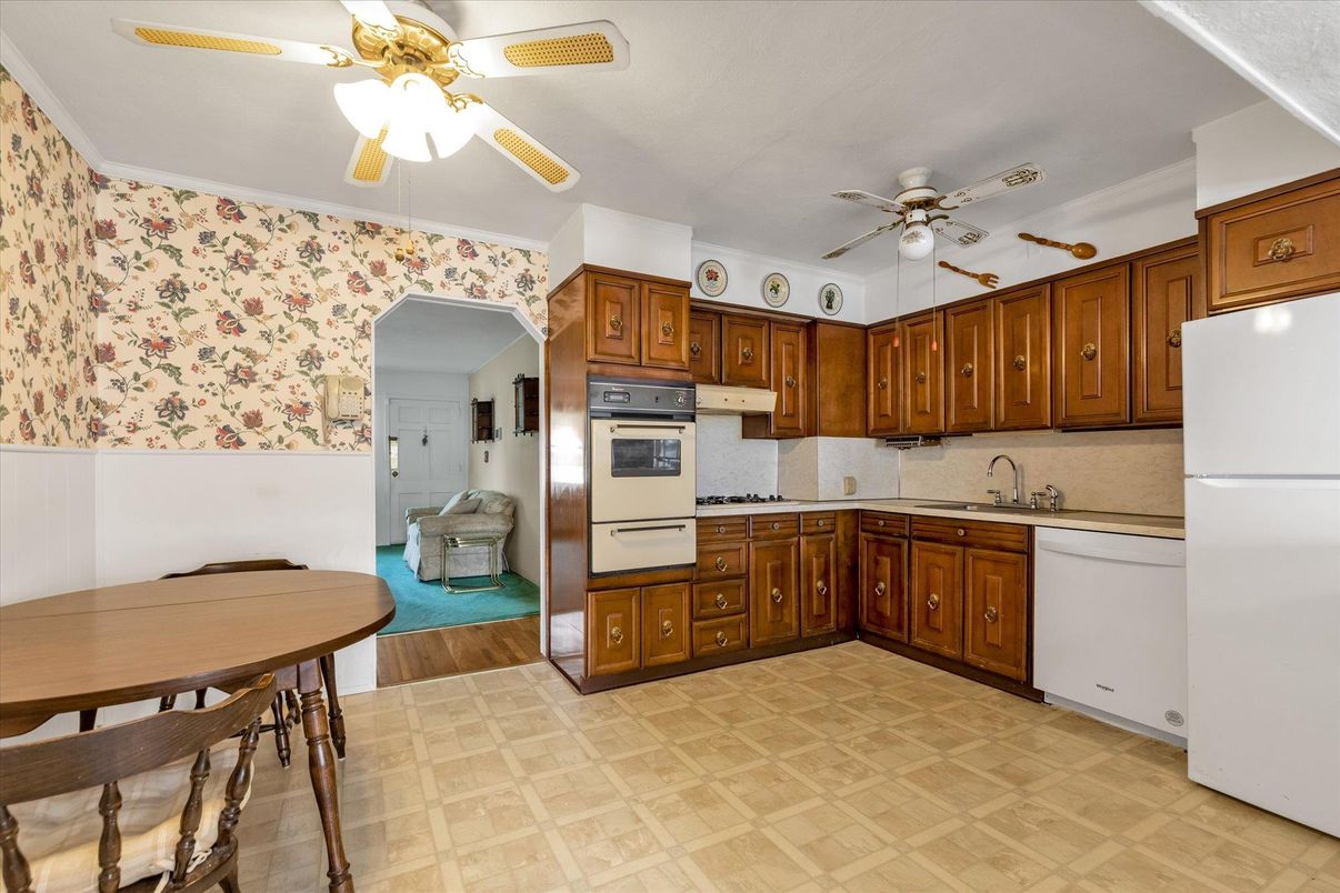 Interior, Kitchen, Wood Texture Flooring
