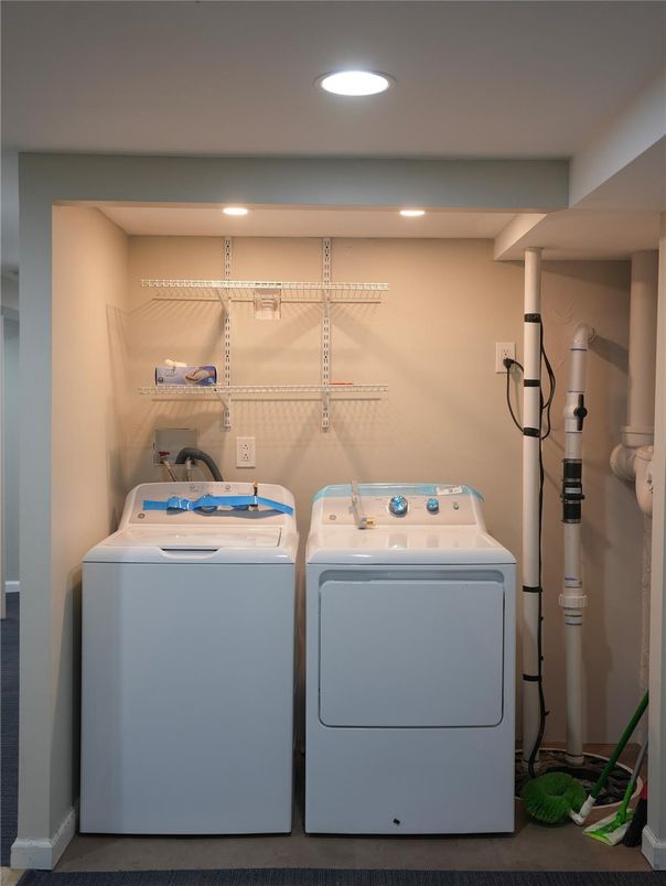 Interior, Recessed Lighting, Utility Closets, Washer