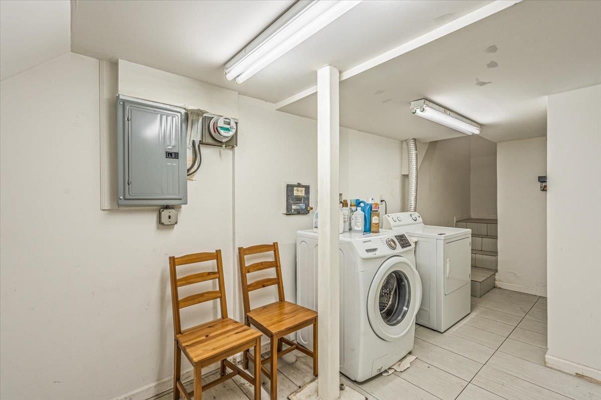 Interior, Washer