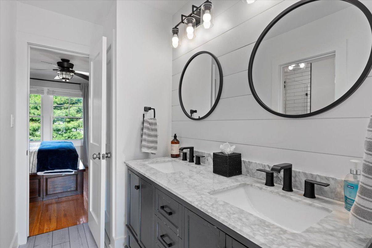 Bathroom, Dual Sink Vanities, Interior, Wood Texture Flooring