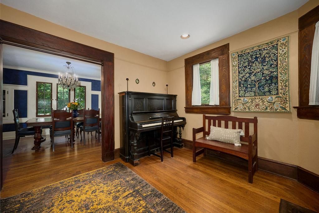 Chandelier, Dining room, Interior, Piano, Recessed Lighting, Wood Texture Flooring