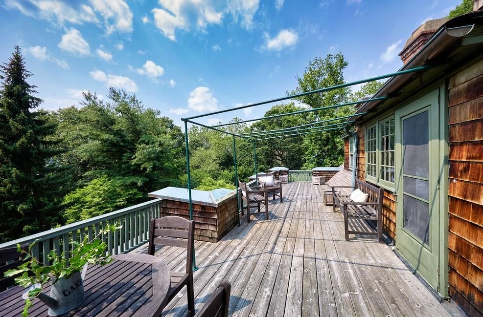 Exterior, Wood Texture Flooring