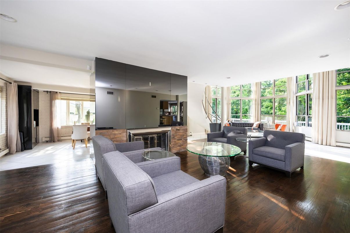 Interior, Living room, Pendant Lights, Recessed Lighting, Wood Texture Flooring