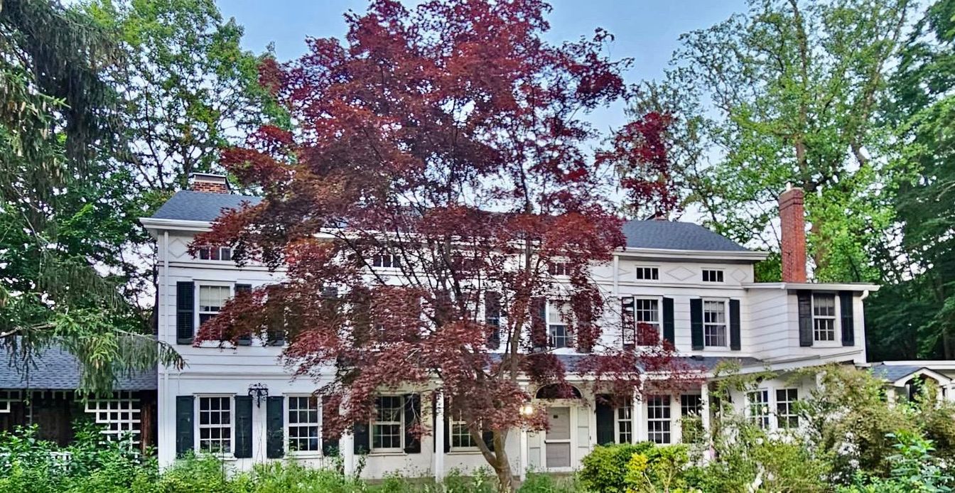 Exterior, Facade, Georgian