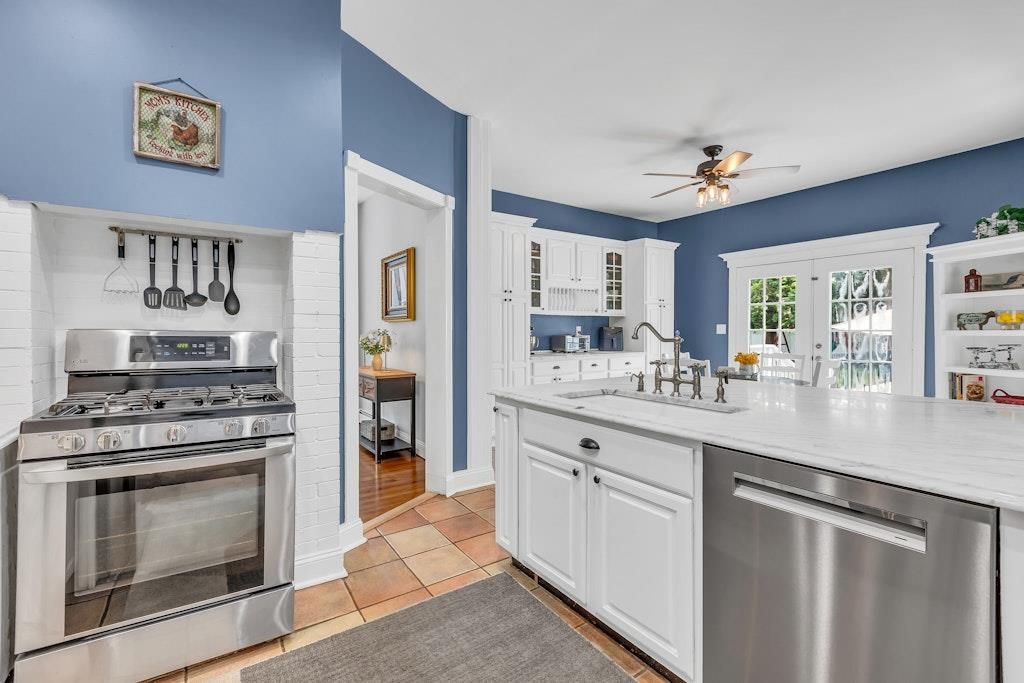 Interior, Kitchen, Stainless Steel Appliances