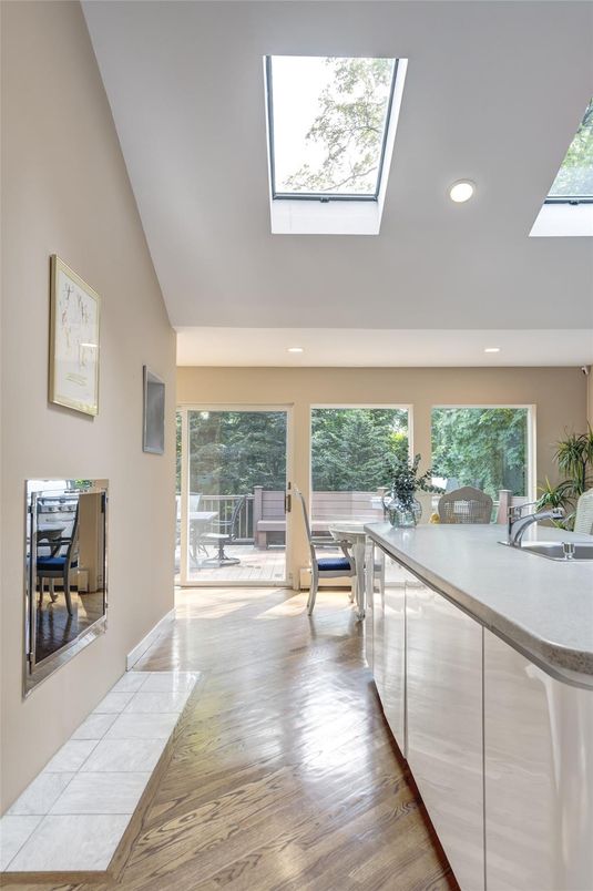 Interior, Recessed Lighting, Wood Texture Flooring