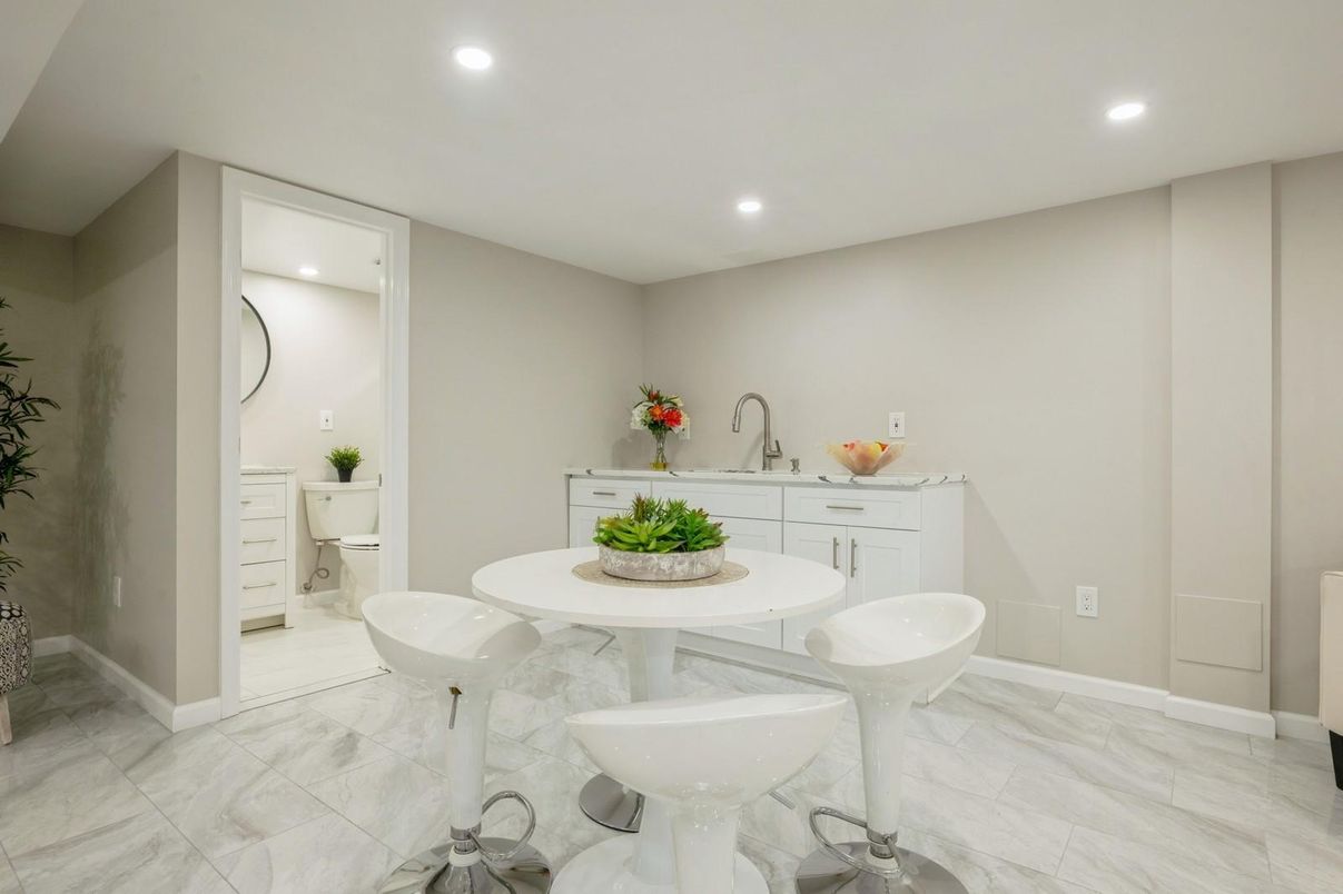 Interior, Marble, Recessed Lighting