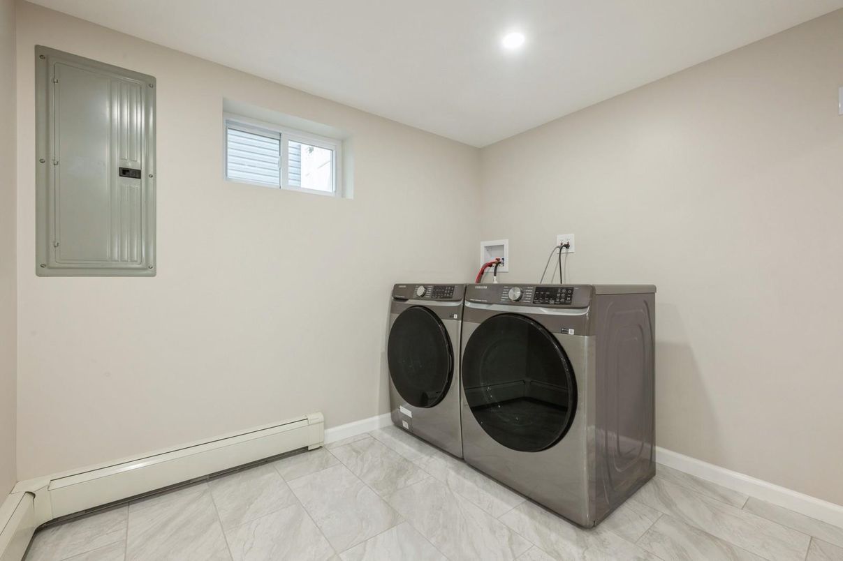 Interior, Recessed Lighting, Washer