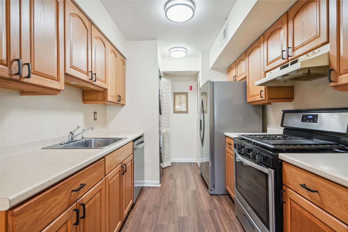 Interior, Kitchen, Wood Texture Flooring