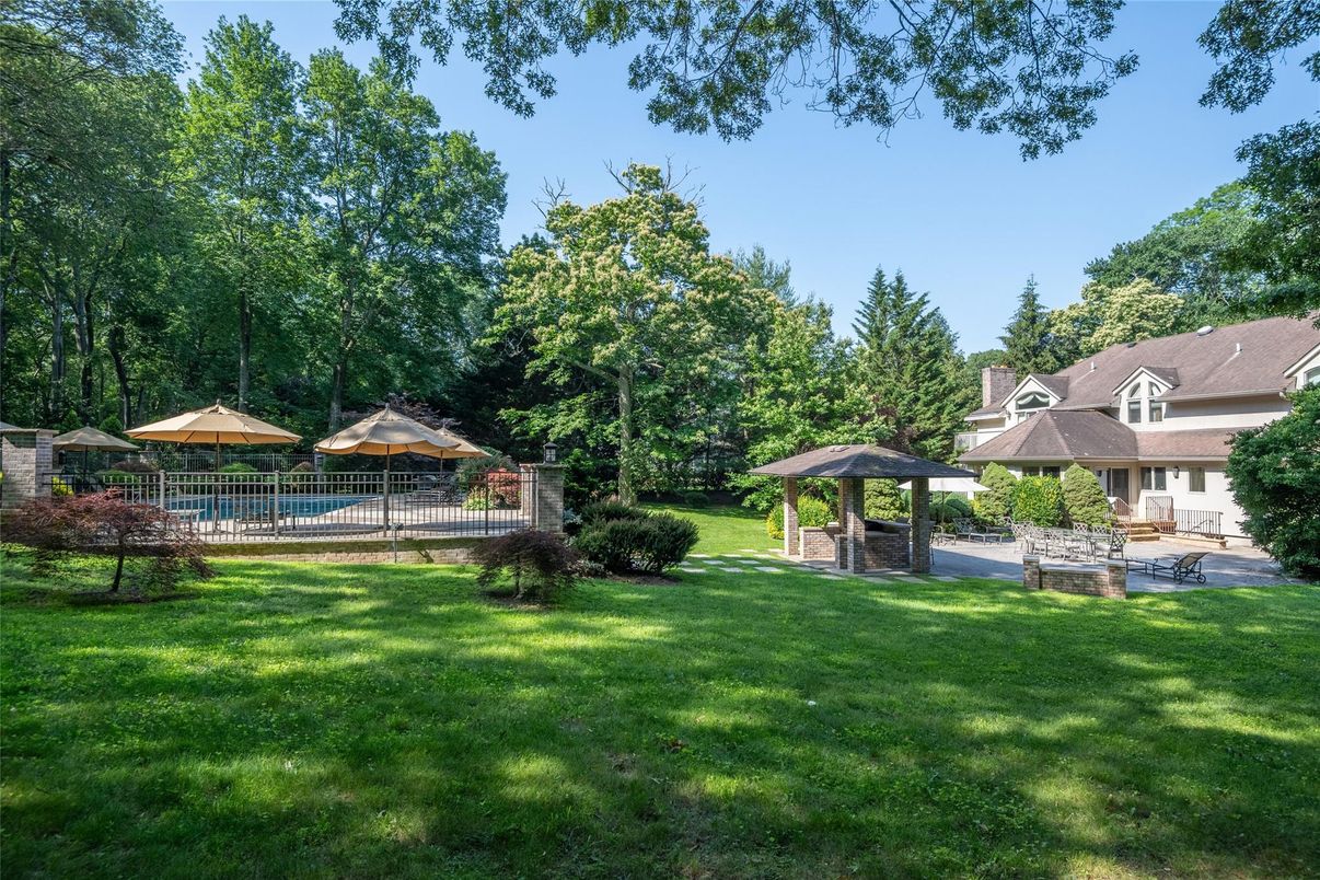 Backyard, Exterior, Pool