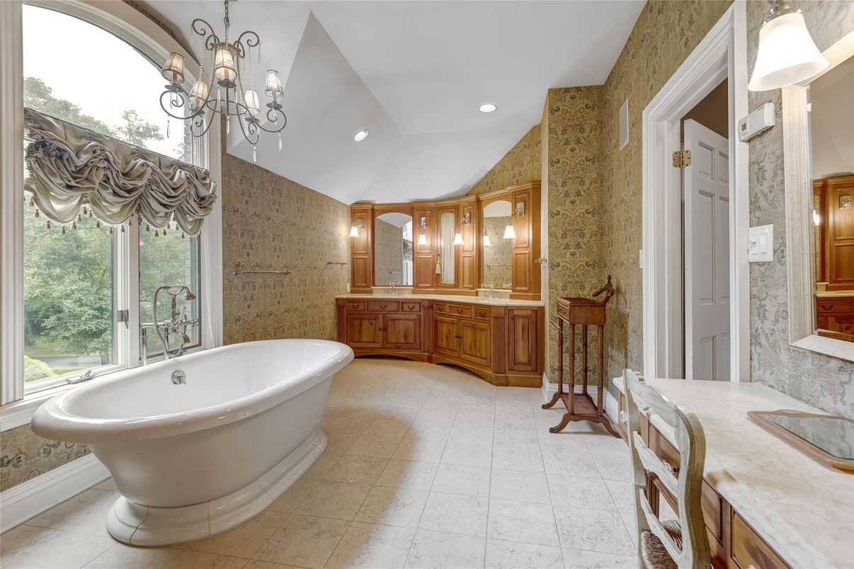Bathroom, Chandelier, Dual Sink Vanities, Free Standing Baths, Interior, Recessed Lighting