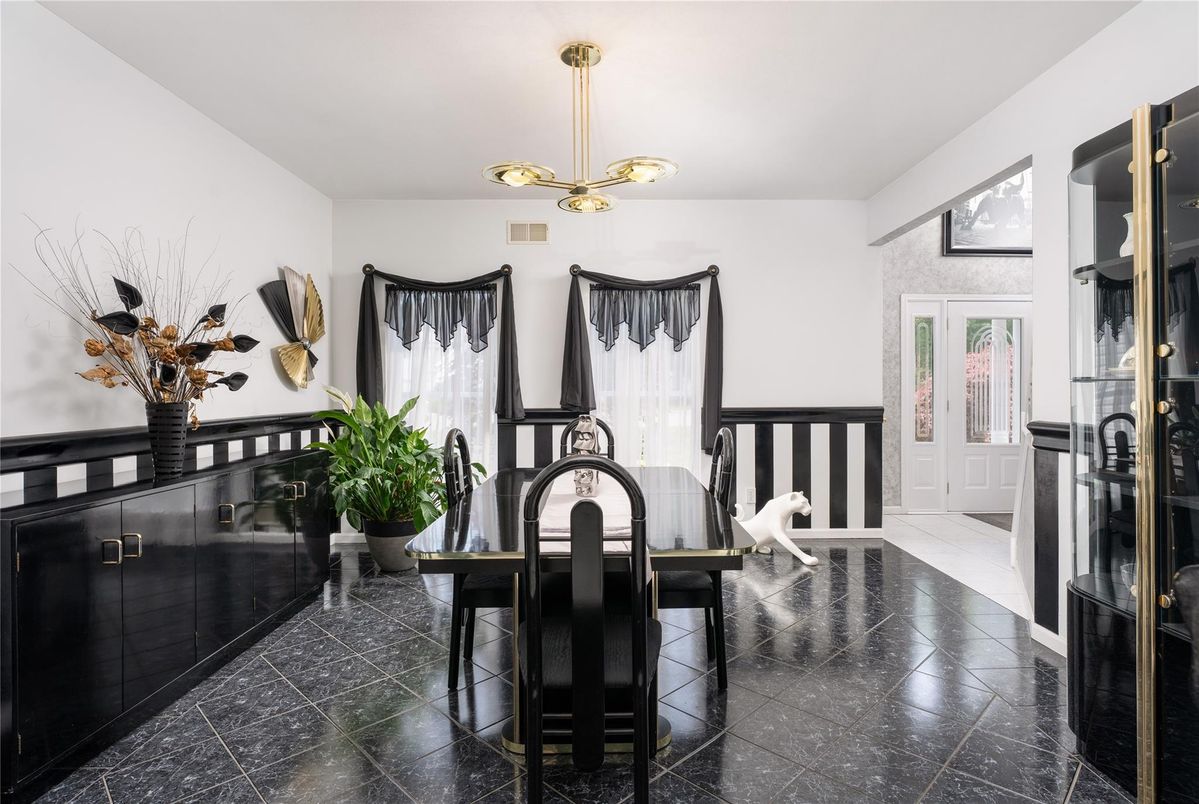 Dining room, Interior, Pendant Lights