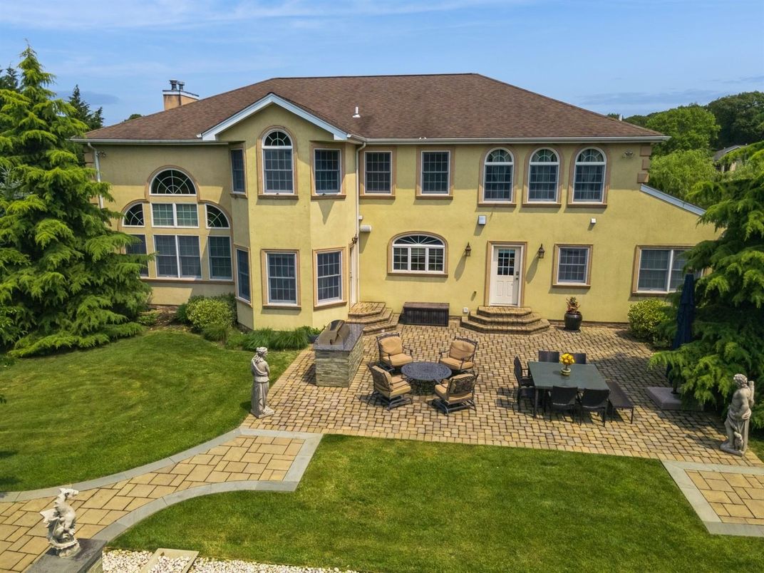 Backyard, Exterior, Facade, French Provincial