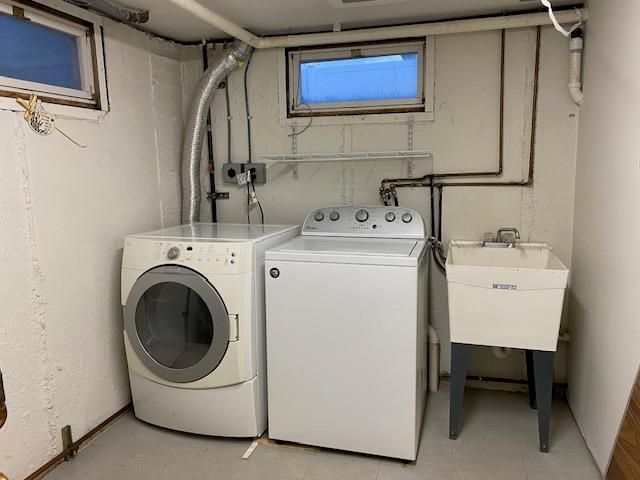 Interior, Washer