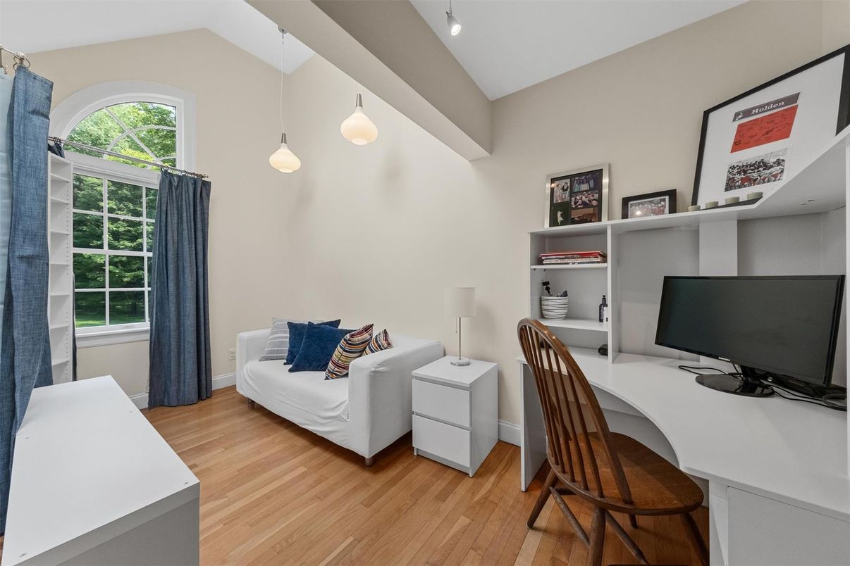 Home Office, Interior, Pendant Lights, Wood Texture Flooring