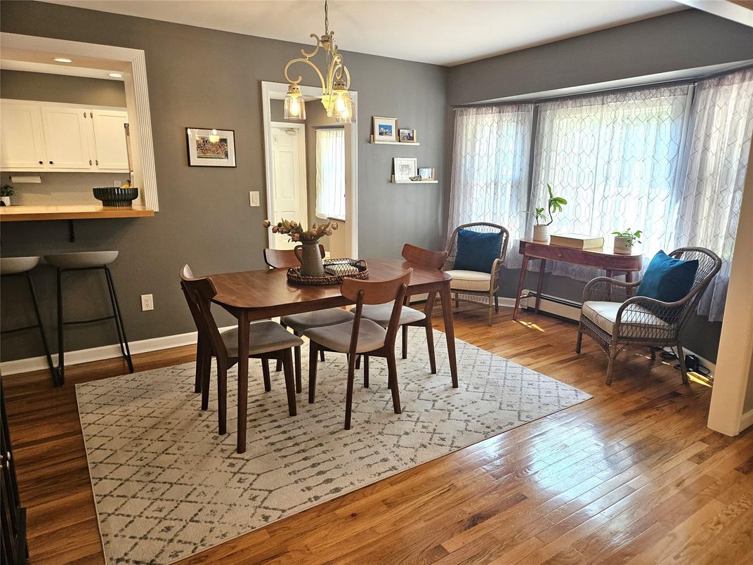 Dining room, Interior, Pendant Lights, Recessed Lighting, Wood Texture Flooring
