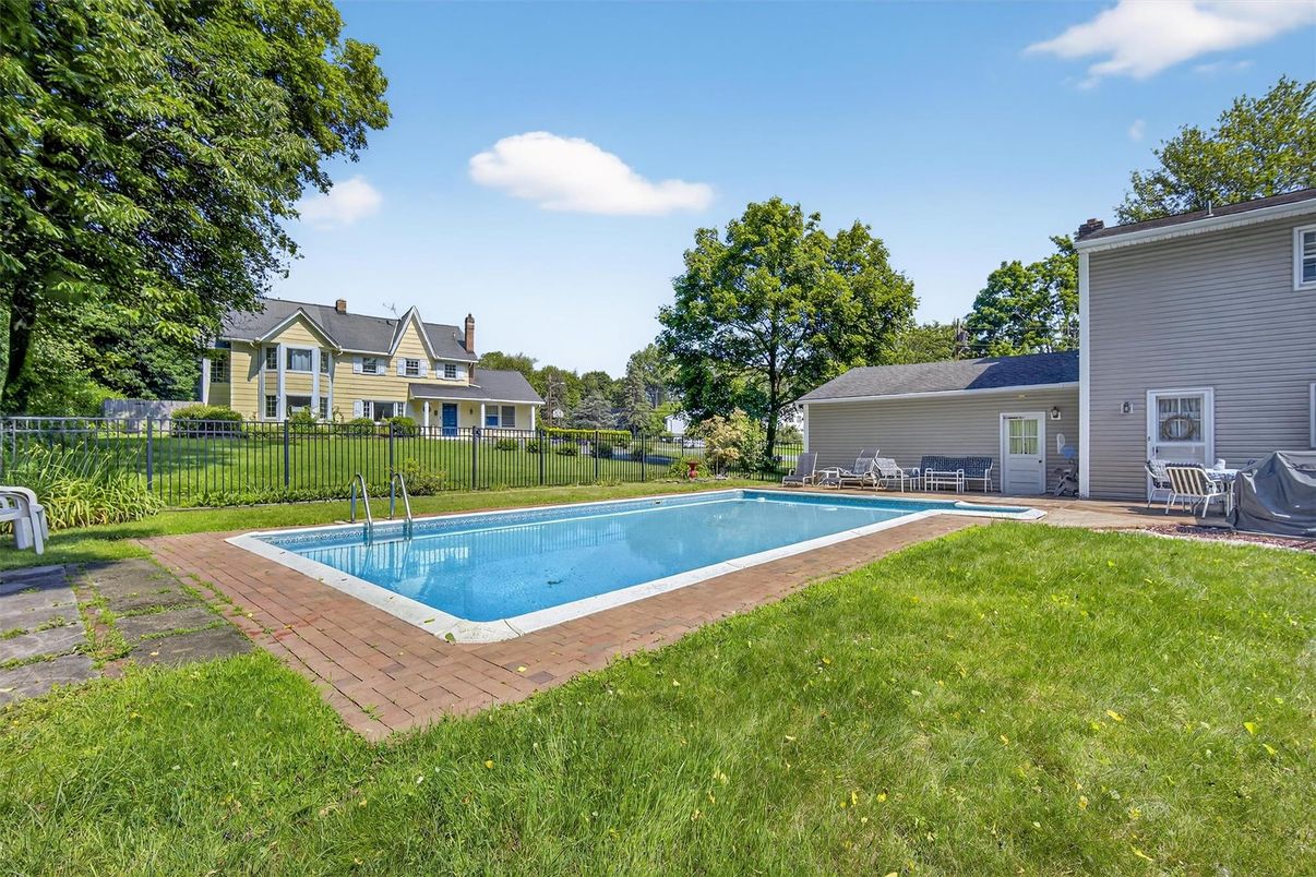 Backyard, Exterior, Pool